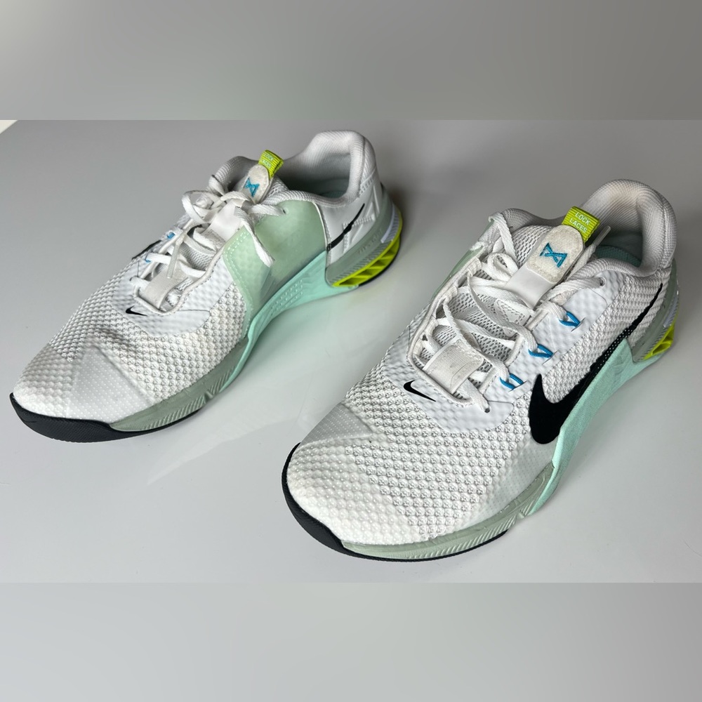 Nike Metcom training women size 9